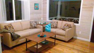 Gallery image of Serenity Beach Cottages in Utila