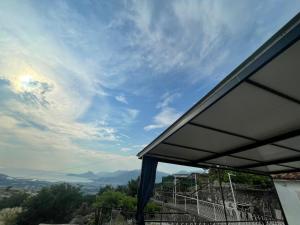 a view from the roof of a house with a sky at Apartman Metovic in Bar
