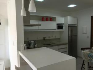 Kuchyň nebo kuchyňský kout v ubytování Residencial Bela Morada