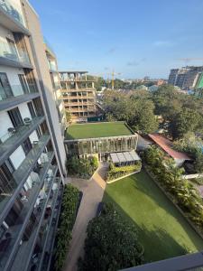 an aerial view of a building with a green yard at Spacious Studio Apt Airport Residential in Accra