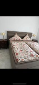 Llit o llits en una habitació de Prime Stay