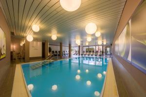 Πισίνα στο ή κοντά στο Dominik Alpine City Wellness Hotel - Adults only