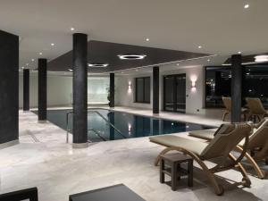The swimming pool at or close to Residence La Selva