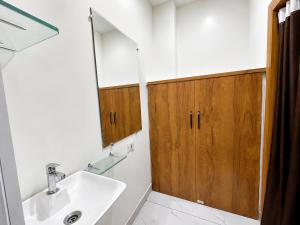Bany a Hotel GR UJJAIN