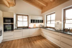 Kuchyňa alebo kuchynka v ubytovaní Chalet Märchenblick