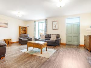 a living room with two couches and a coffee table at The Knott - Uk49161 in Silverdale
