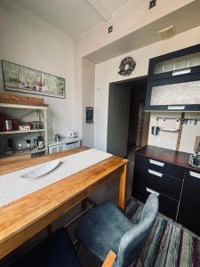 Dapur atau dapur kecil di Narva Promenade with two bedrooms