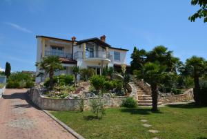 Zahrada ubytování Apartments Nino