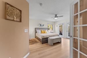 a bedroom with a bed and a window at Dells Paradise At Lighthouse Cove Condominiums in Wisconsin Dells +82 photos