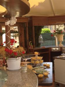 Gallery image of Villa Paradise Resort in Gallicano nel Lazio