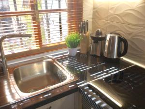 A kitchen or kitchenette at Windsor Panoramic Las Americas