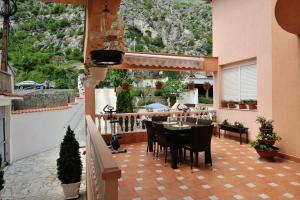 Restaurace v ubytování Hotel Villa Nadin