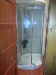 Kúpeľňa v ubytovaní Szinva Apartman Miskolc + 18 fotografií
