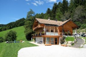 Gallery image of Apartment Himmelreichhof in San Candido