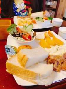 Cibo presso la stanza in casa privata o nelle vicinanze