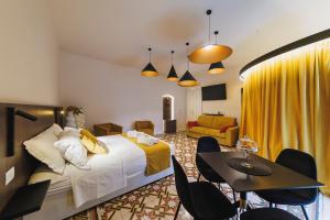 Harmonies BnB - Luxury Suites & Family Room Bari 객실 침대
