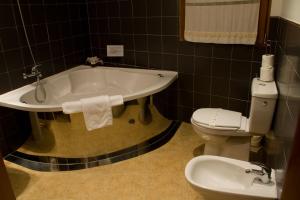 Koupelna v ubytování Hotel A. G. Porcillan