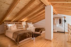 Uma cama ou camas num quarto em Monte do Cardal