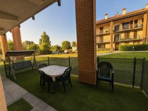 Parveke tai terassi majoituspaikassa Cornaro Apartment 1 kuva lisää
