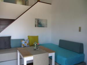A seating area at Theodosia Studios Még 37 kép