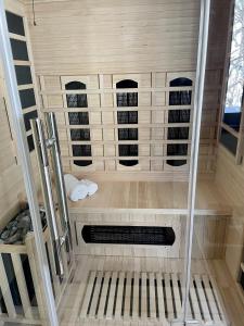 a sauna is shown with two towels at Silver Fox Madarao in Iiyama +58 photos