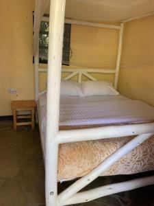 a pair of bunk beds in a room at Essie Rovers Camp in Talek