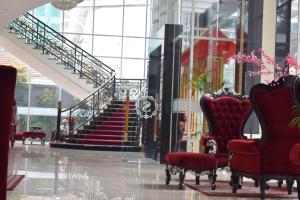 Posezení v ubytování Grand Savero Hotel Bogor