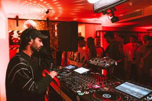 Gæster der bor på Ryans Lolas Ibiza - Adults Only + 65 billeder
