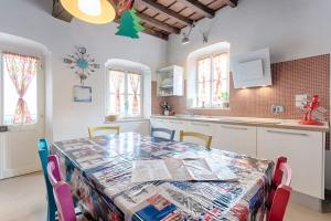 Kuchnia lub aneks kuchenny w obiekcie La tua casa nel Quadrilatero