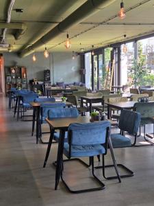 Un restaurant sau alt loc unde se poate mânca la Young Learning Hotel