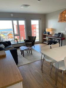 Gallery image of Ocean view apartment in Reykjavík +1 photo