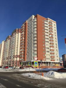 チュメニにあるHappy Apartments on Semenova 31のギャラリーの写真