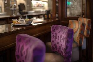 Predel za sedenje v nastanitvi Woodford Dolmen Hotel Carlow
