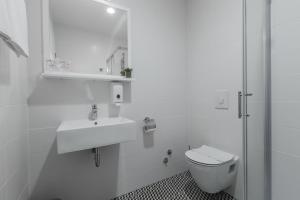 Kylpyhuone majoituspaikassa Hotel Štacija
