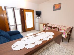 Posteľ alebo postele v izbe v ubytovaní Apartments Evelina 1057