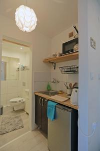 Ένα μπάνιο στο Studio Dana 75B