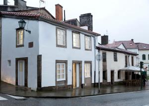 Gallery image of Apartamentos Pombal in Santiago de Compostela