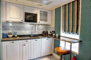 A cozinha ou kitchenette de Hotel Madera Hollywood