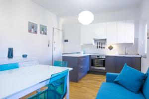 Η κουζίνα ή μικρή κουζίνα στο Nila Apartment