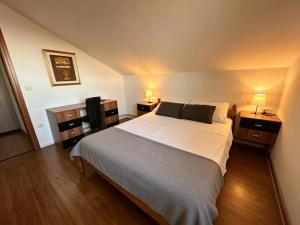 Llit o llits en una habitació de Guesthouse Pavlin 41 fotos més