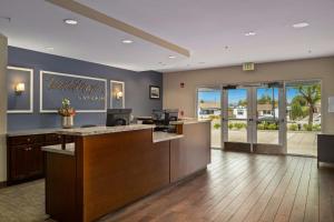 an office with a lobby with a reception desk at WorldMark Solvang in Solvang +47 photos