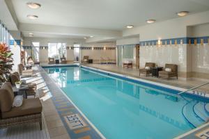 a large swimming pool in a hotel room at Vancouver Marriott Pinnacle Downtown Hotel in Vancouver