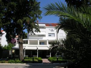 Budova, v ktorej sa apartmán nachádza