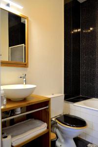 חדר רחצה ב-Hôtel Alizéa +17 תמונות