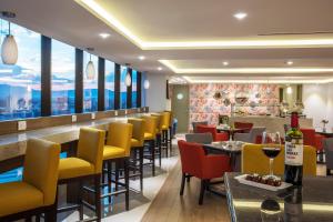 Χώρος καθιστικού στο Barcelo Guadalajara