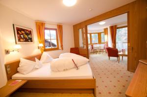 Letto o letti in una camera di Hotel Weihrerhof