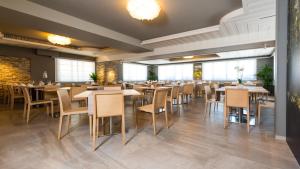 Restoran või mõni muu söögikoht majutusasutuses Hotel-Restaurant Ackersand