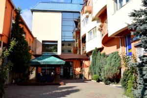 Budova, kde se hotel nachází