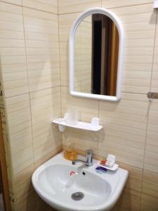 Ванная комната в Apartment on Krasnoarmeyskaya 9