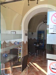 Certyfikat, podpis lub inny dokument wystawiony w obiekcie Hostal Los Encinares